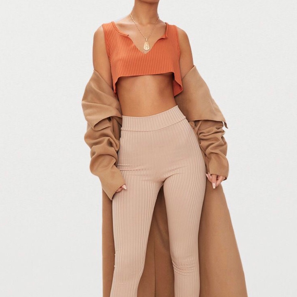 Prettylittlething super cute top & leggings. 🧡